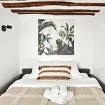 BnBNook - Stylish Studio in Trendy Le Marais