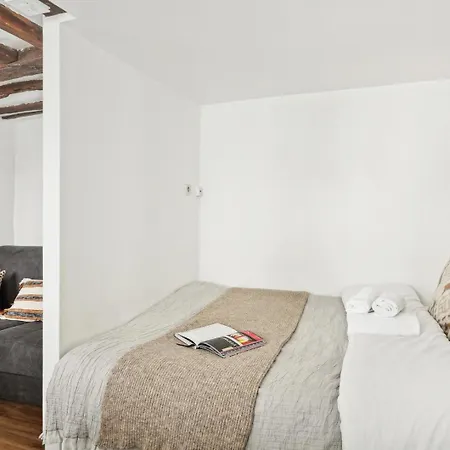 Bnbnook - Stylish In Trendy Le Marais * Parigi